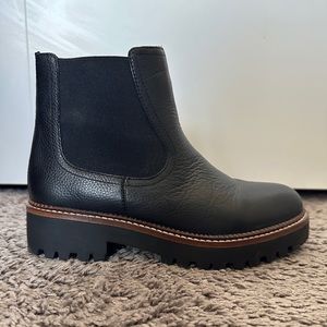 Caslon Miller Water Resistant Chelsea Boot